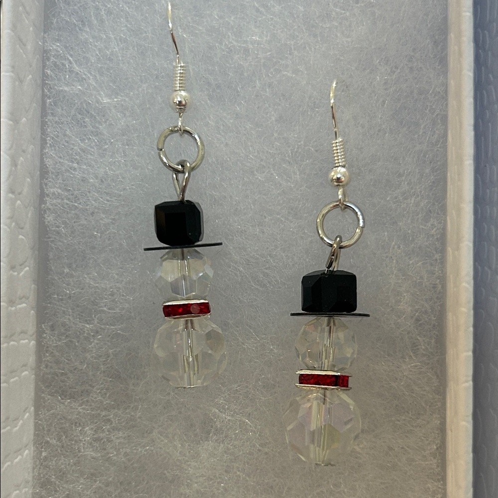 Snowman Holiday Beaded Earrings